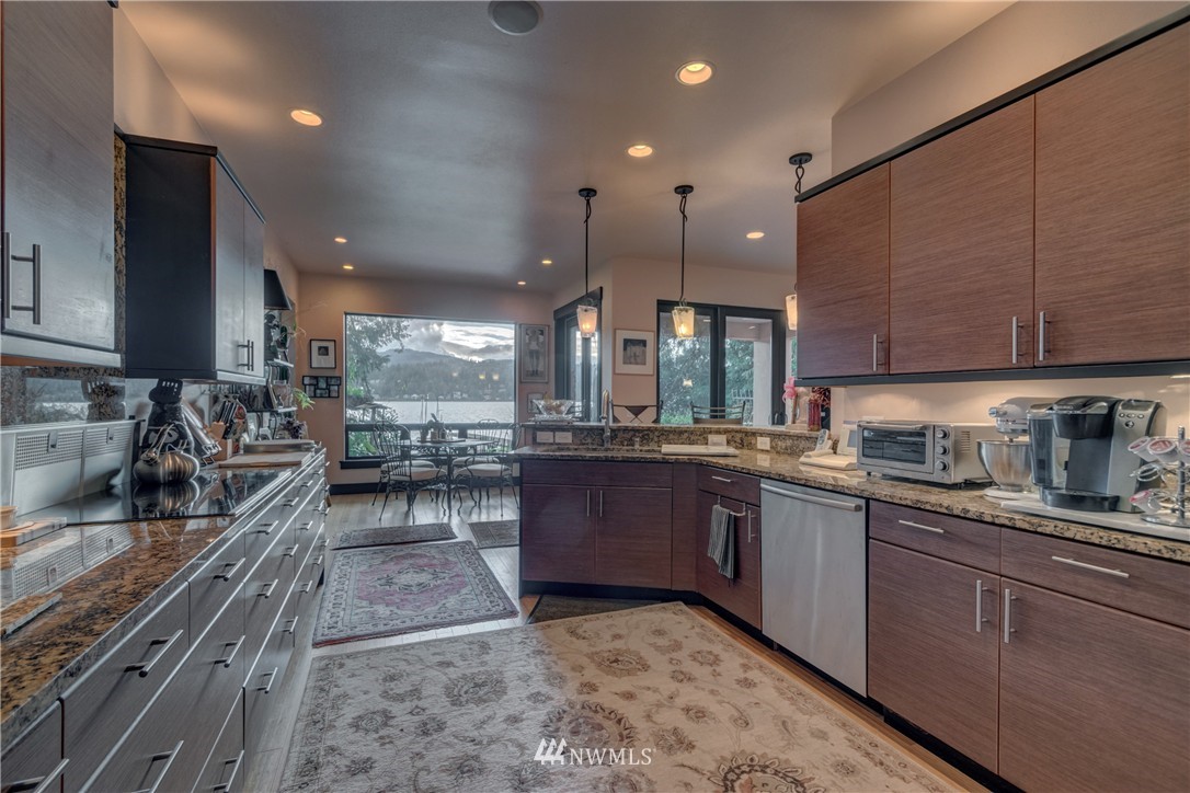 3251 North Shore Road Bellingham, WA 98226 - Photo 10 of 25 Gallery Image 10