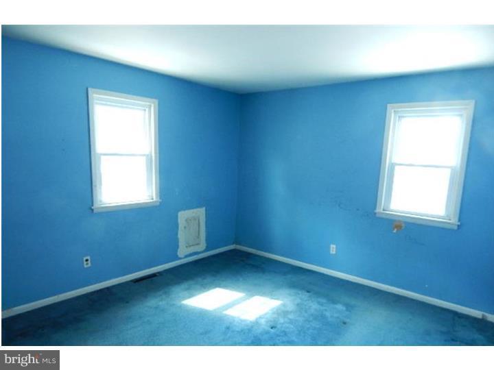 8229 Sheppard Road Pennsauken, NJ 08110 - Photo 6 of 10 Gallery Image 6