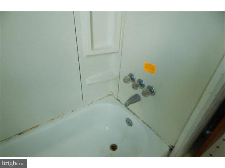 8229 Sheppard Road Pennsauken, NJ 08110 - Photo 8 of 10 Gallery Image 8