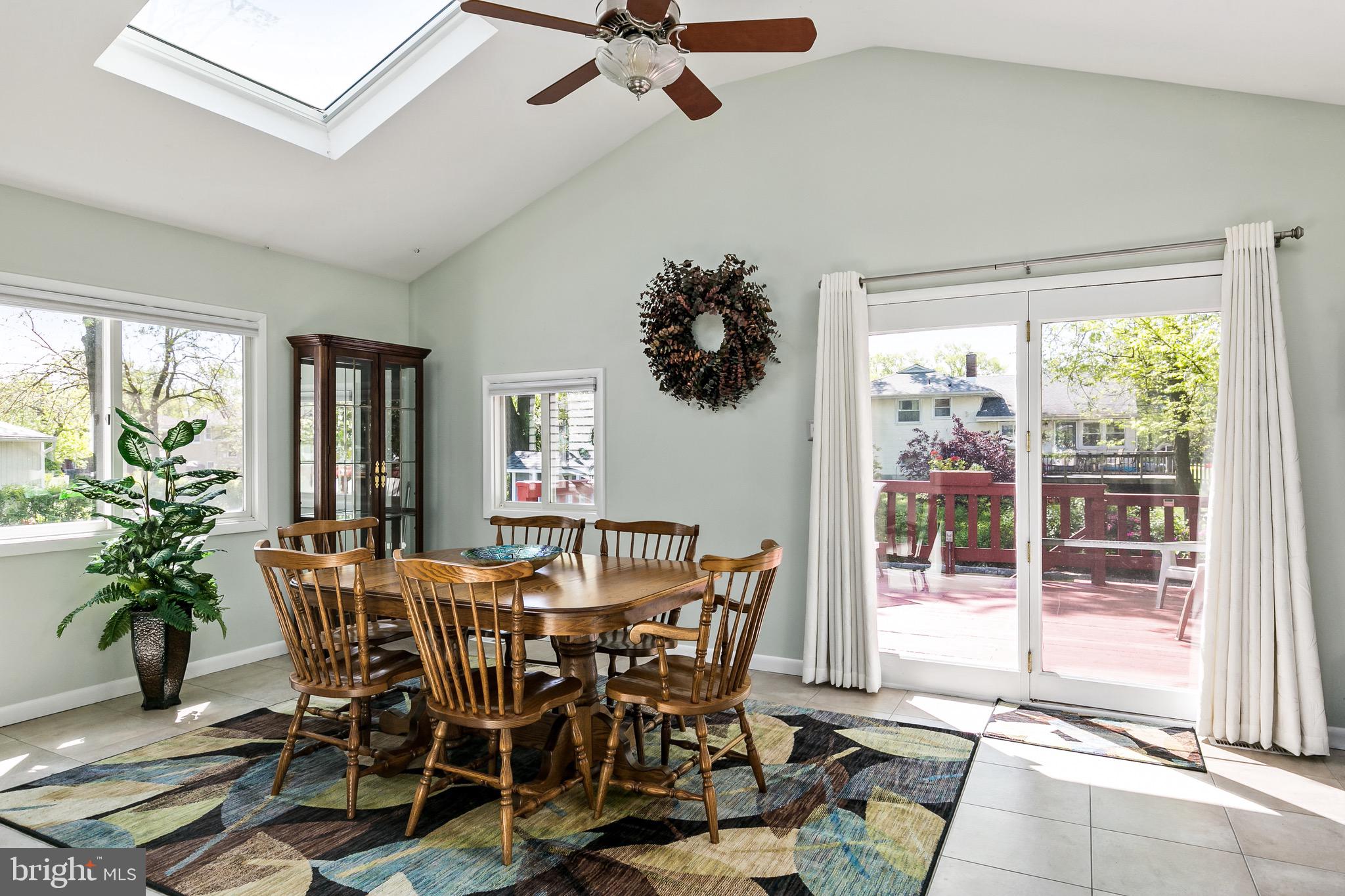 304 Sheffield Road Cherry Hill, NJ 08034 - Photo 15 of 35 Great Room w/Sky light