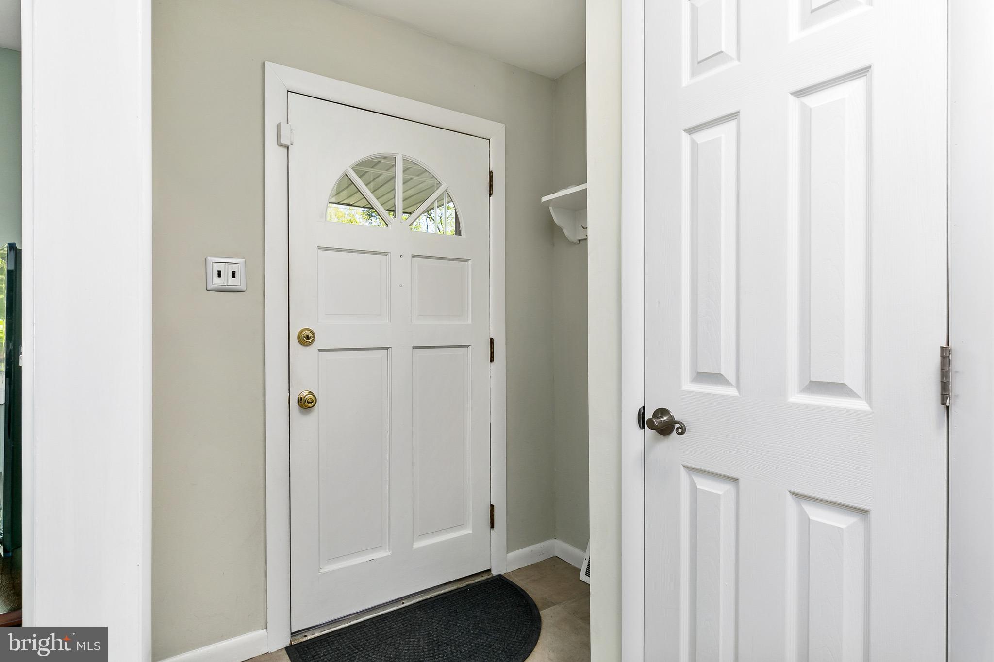 304 Sheffield Road Cherry Hill, NJ 08034 - Photo 4 of 35 Foyer