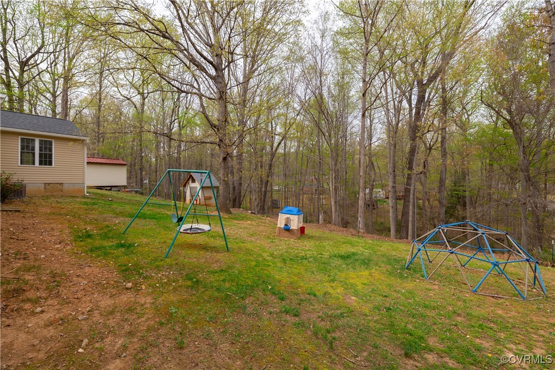 2118 Chestnut Oaks Road Powhatan, VA 23139 - Photo 38 of 41 Gallery Image 38