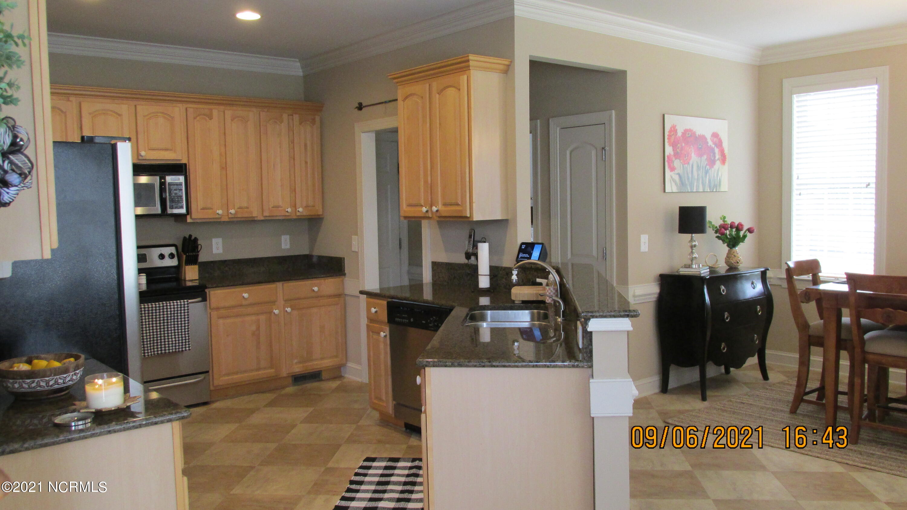 2103 Red Oak Road Nashville, NC 27856 - Photo 7 of 22 Open Eat-in Kitchen