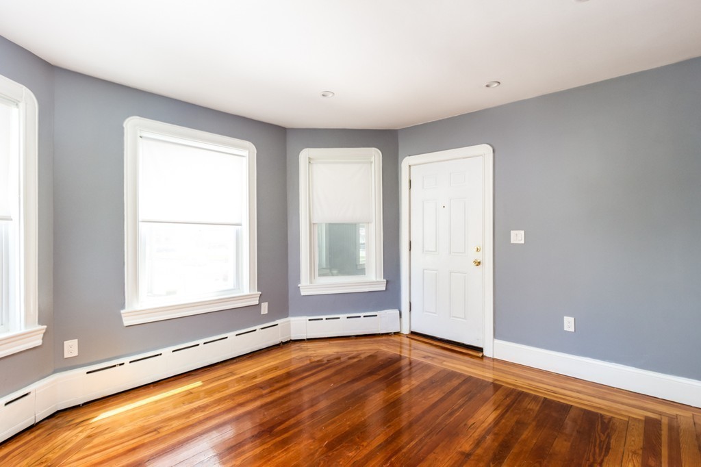 12 Anthony Street Fall River, MA 02721 - Photo 8 of 26