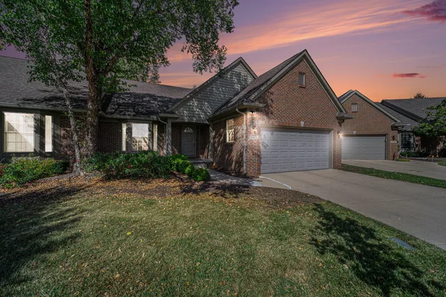 $319,900 | 512 Brooks Hollow Court, Dundee, MI 48131