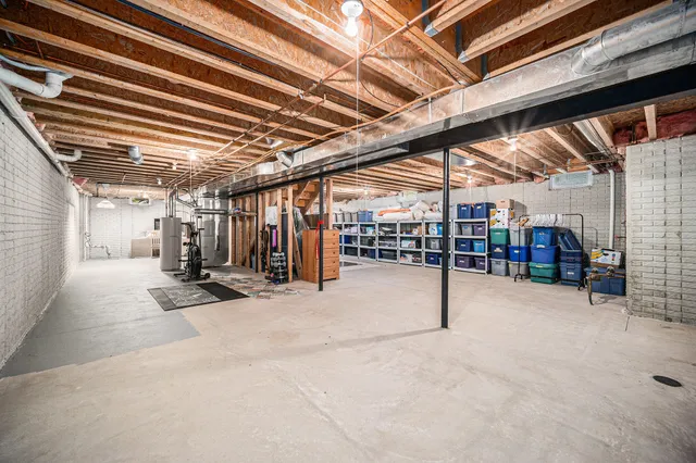 $319,900 | 512 Brooks Hollow Court, Dundee, MI 48131