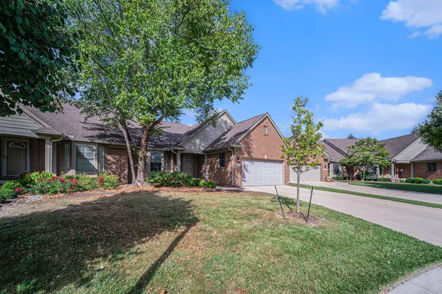 $319,900 | 512 Brooks Hollow Court, Dundee, MI 48131