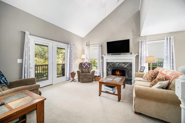 $319,900 | 512 Brooks Hollow Court, Dundee, MI 48131