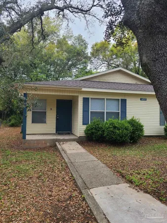 $1,050 | 457 South L Street, Unit B, Pensacola, FL 32502