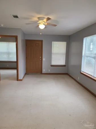 $1,050 | 457 South L Street, Unit B, Pensacola, FL 32502