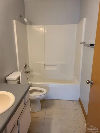 $1,050 | 457 South L Street, Unit B, Pensacola, FL 32502