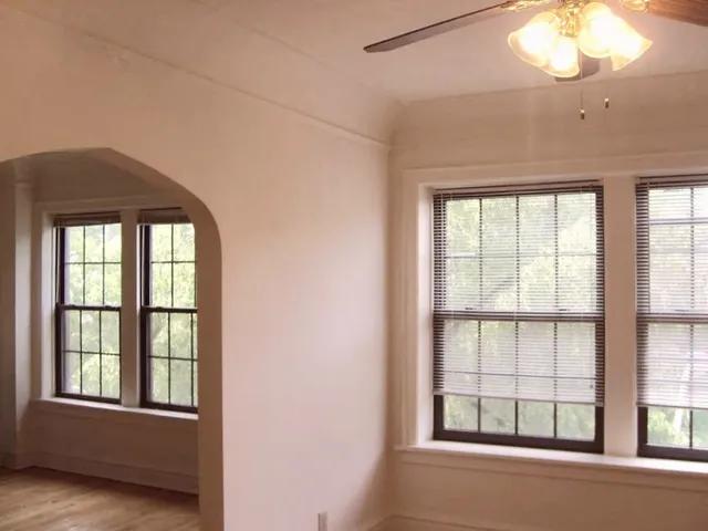 $1,250 | 1123 Washington Boulevard, Unit 2E, Oak Park, IL 60302