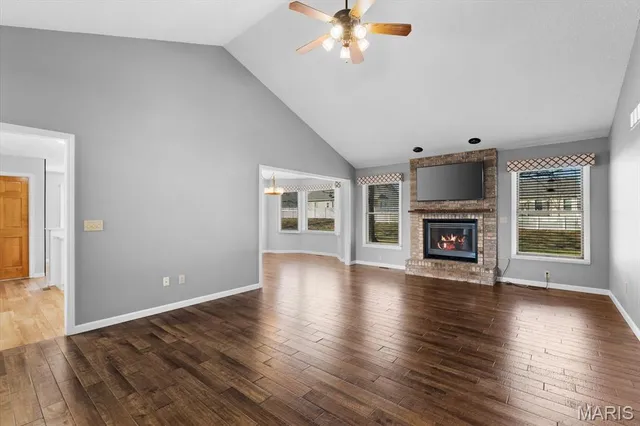 $389,900 | 517 Grand Avenue, Waterloo, IL 62298