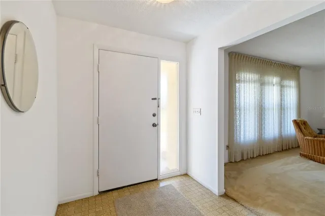 $480,000 | 2271 Pine View Circle, Sarasota, FL 34231