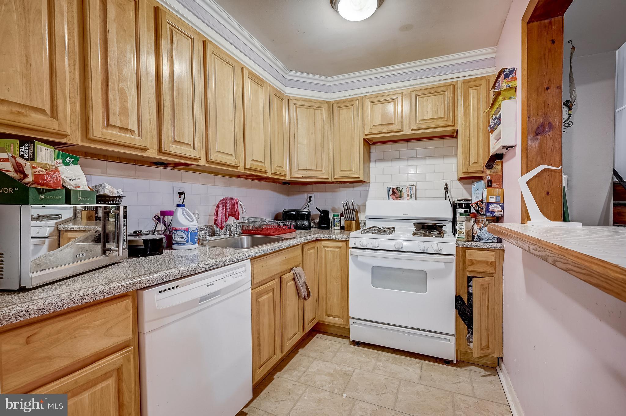 936 Andover Road Lansdale, PA 19446 - Photo 8 of 29 Gallery Image 8