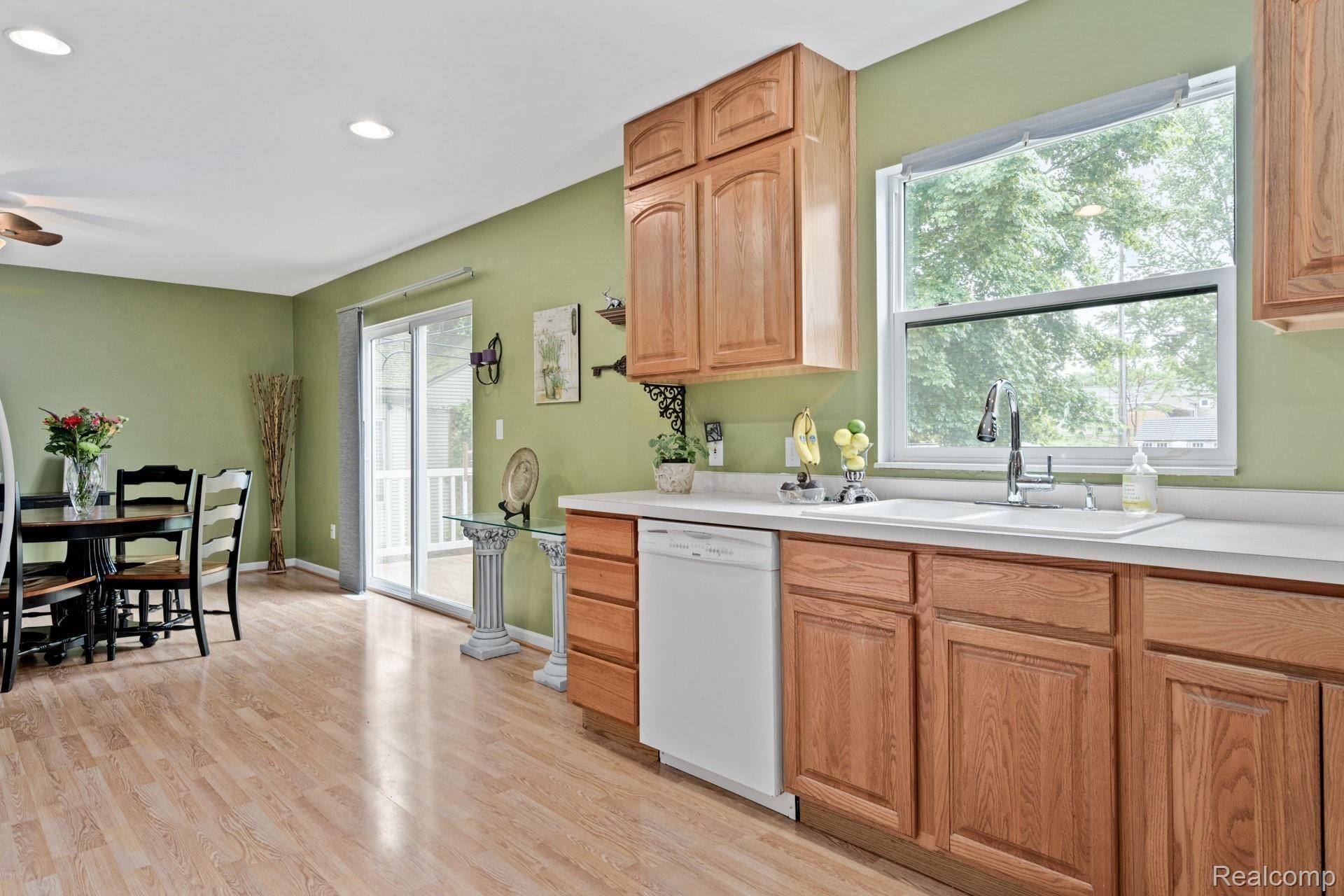 3090 York Road Rochester, MI 48309 - Photo 15 of 35 3090-York-Rd-15.jpg