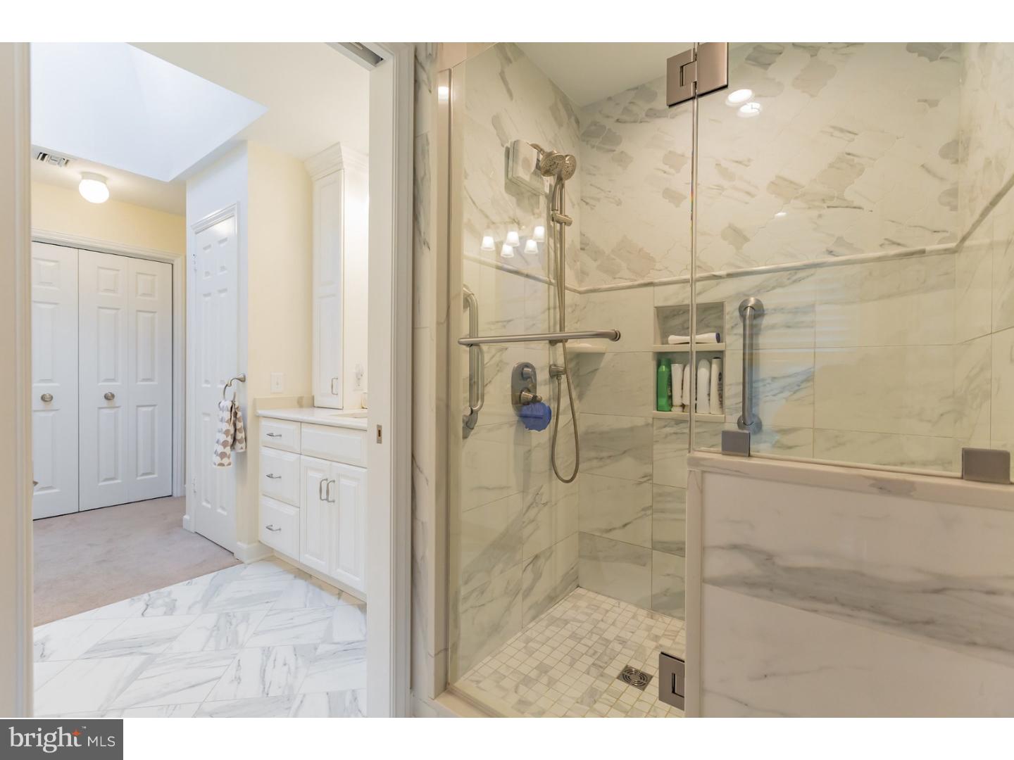 412 Round Hill Road Wayne, PA 19087 - Photo 17 of 23 Master Bathroom