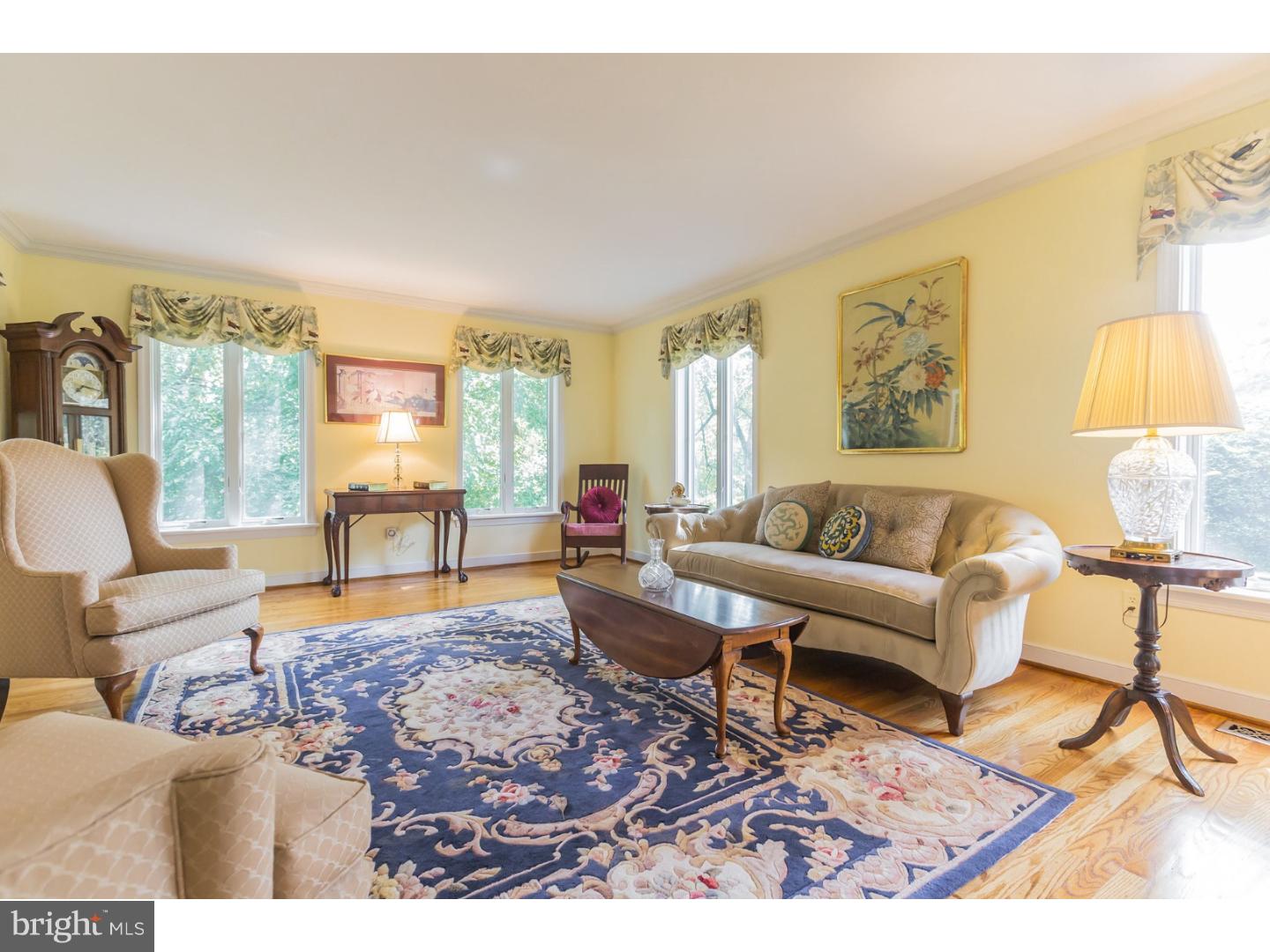 412 Round Hill Road Wayne, PA 19087 - Photo 3 of 23