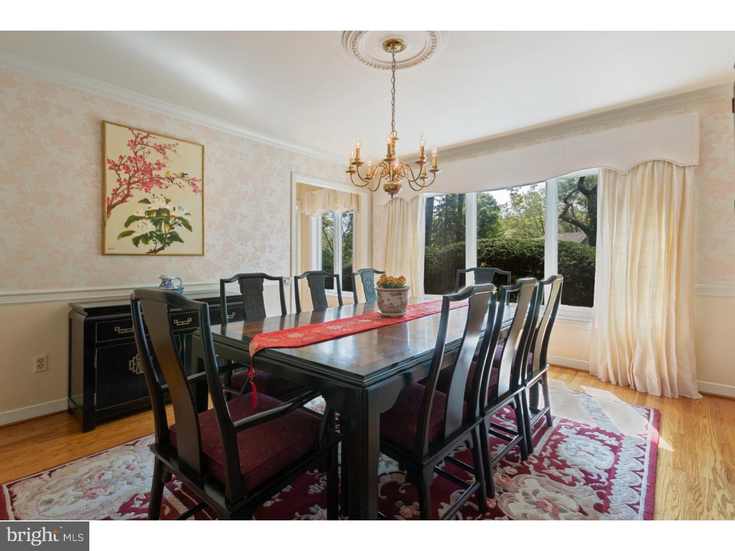 412 Round Hill Road Wayne, PA 19087 - Photo 5 of 23