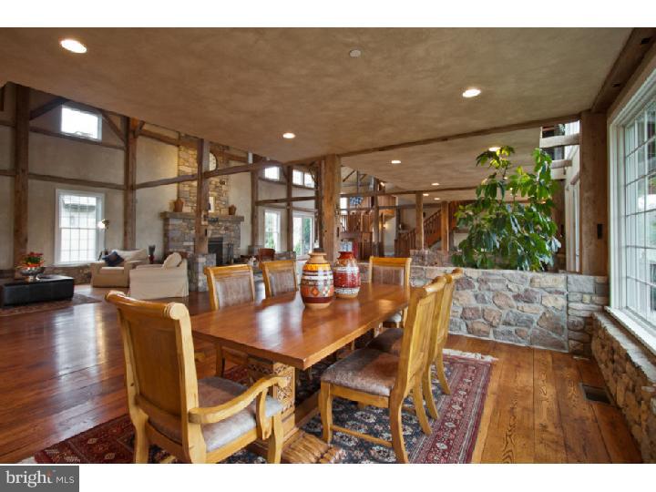 2091 South Sugan Road New Hope, PA 18938 - Photo 4 of 25