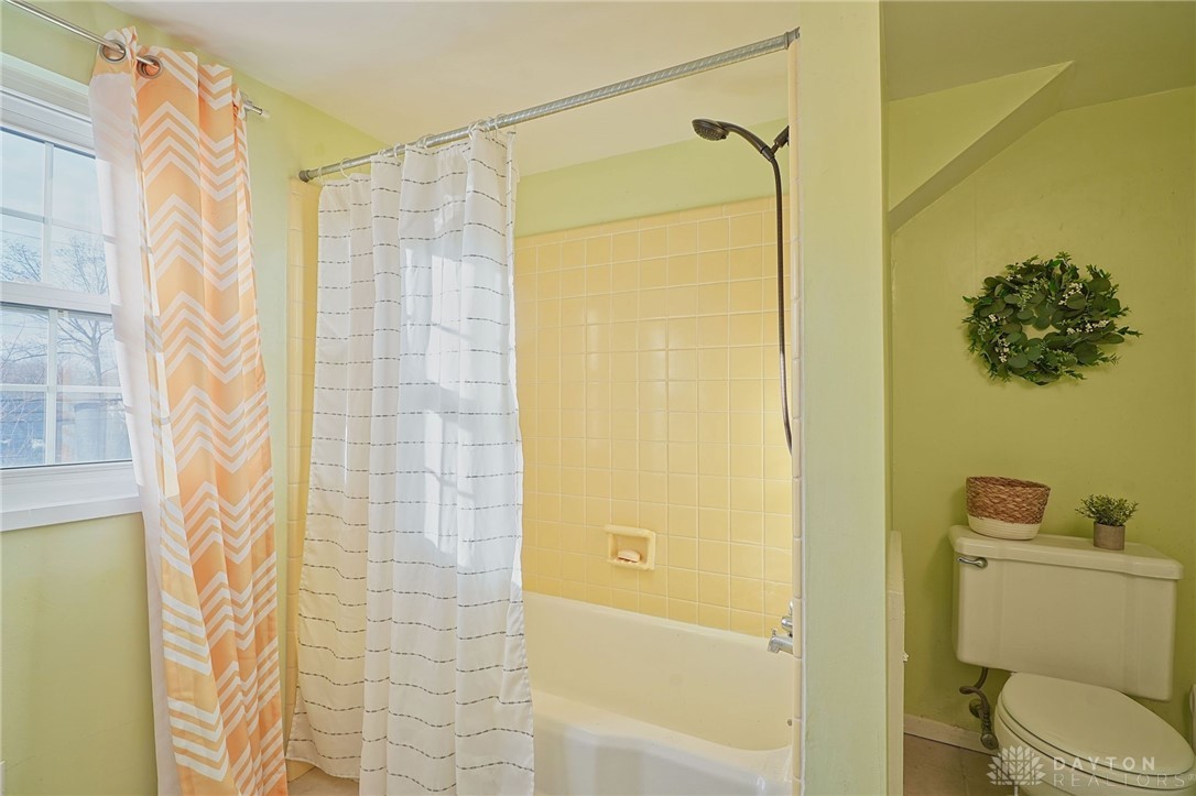 3241 Atherton Road Kettering, OH 45409 - Photo 28 of 45