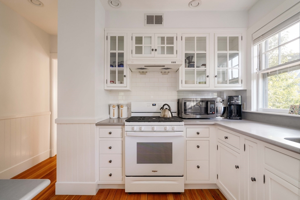 241 Upland Road, Unit 2 Cambridge, MA 02140 - Photo 13 of 38