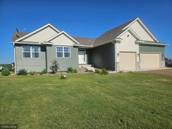 $549,900 | 36731 Helium Street Northwest, Dalbo, MN 55017