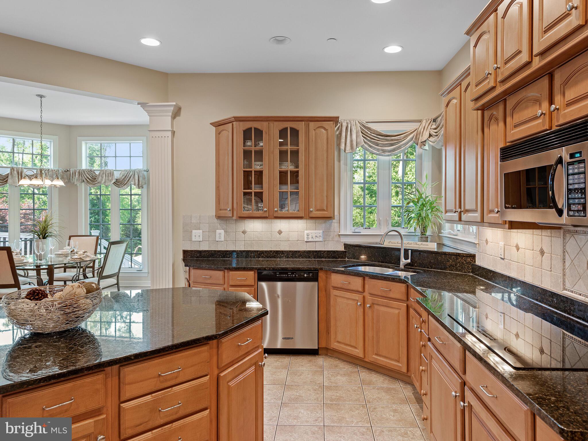 19 Schofield Road Phoenixville, PA 19460 - Photo 32 of 77 Raised panel maple cabinetry