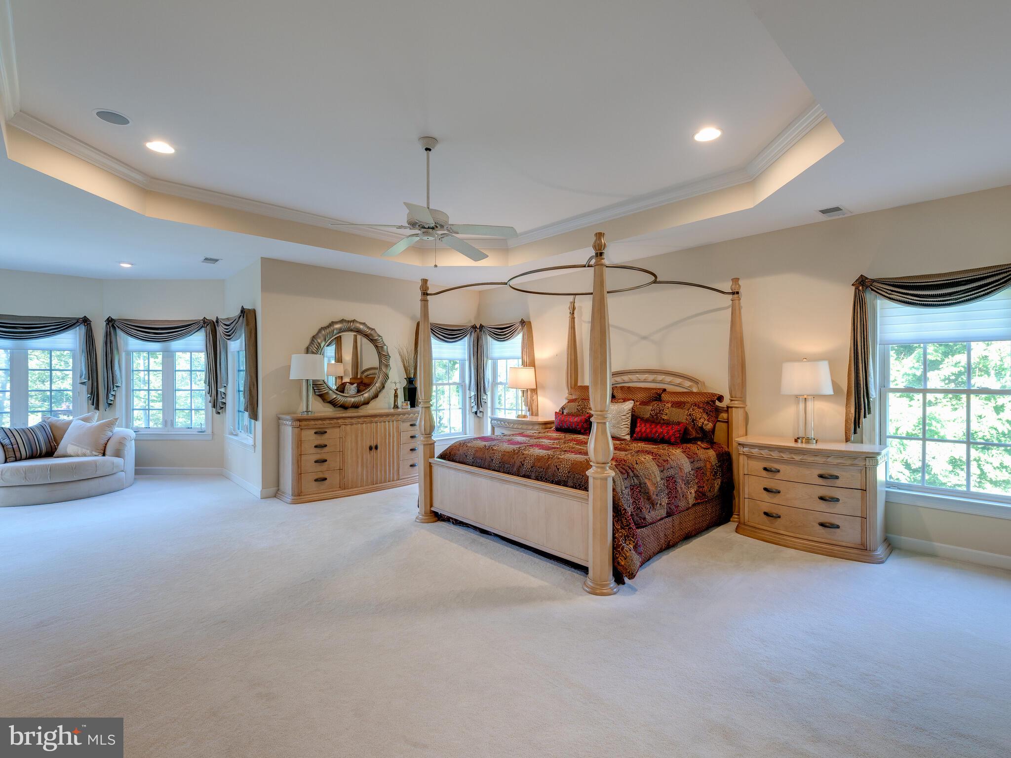19 Schofield Road Phoenixville, PA 19460 - Photo 38 of 77 Master bedroom with sitting area
