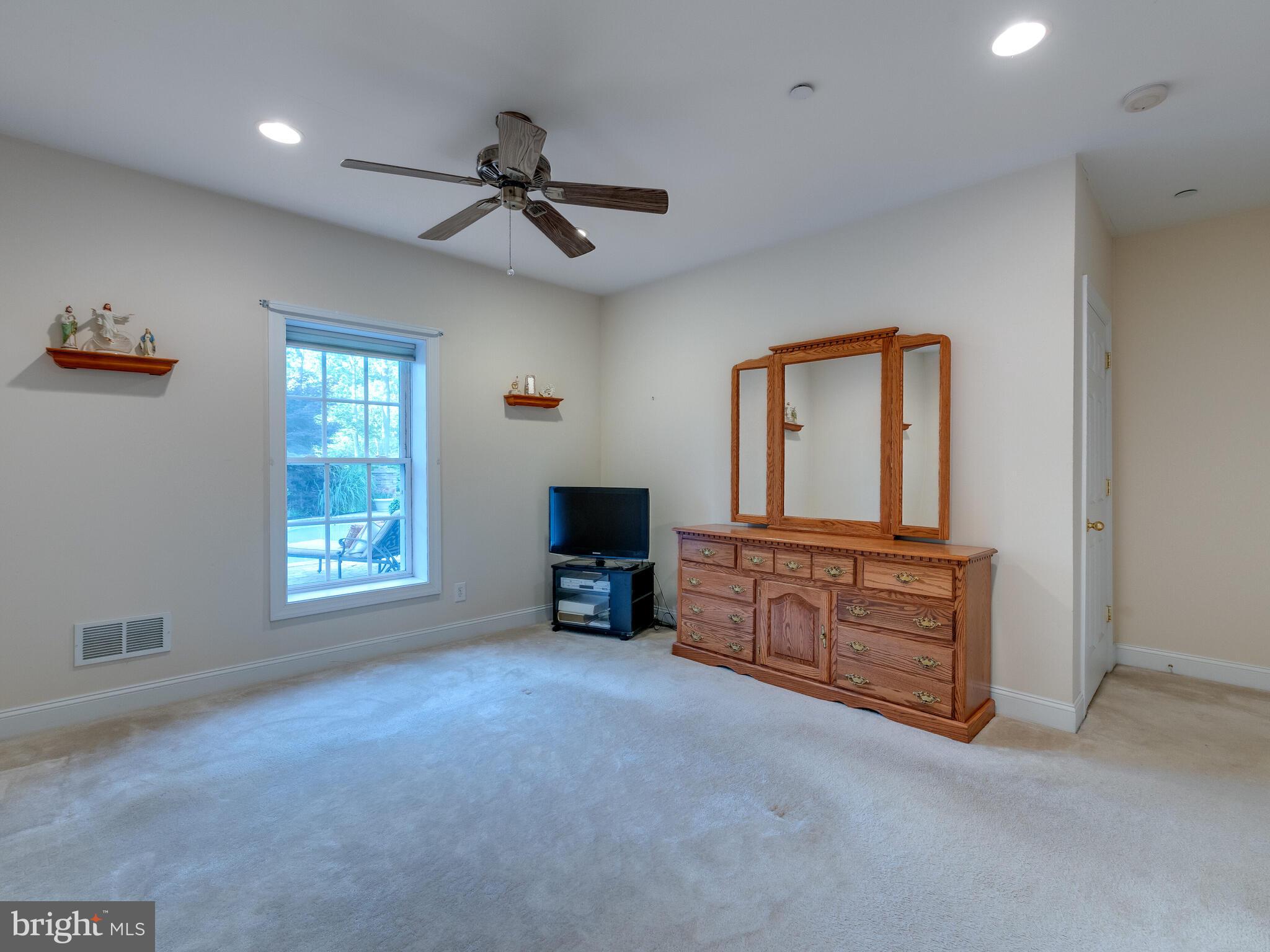 19 Schofield Road Phoenixville, PA 19460 - Photo 58 of 77 Bedrm #6 w/ en-suite bathroom in lower level.