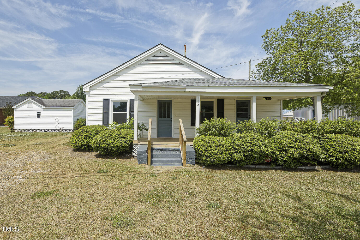 112 St Matthews Road Erwin, NC 28339 - Photo 1 of 16 032