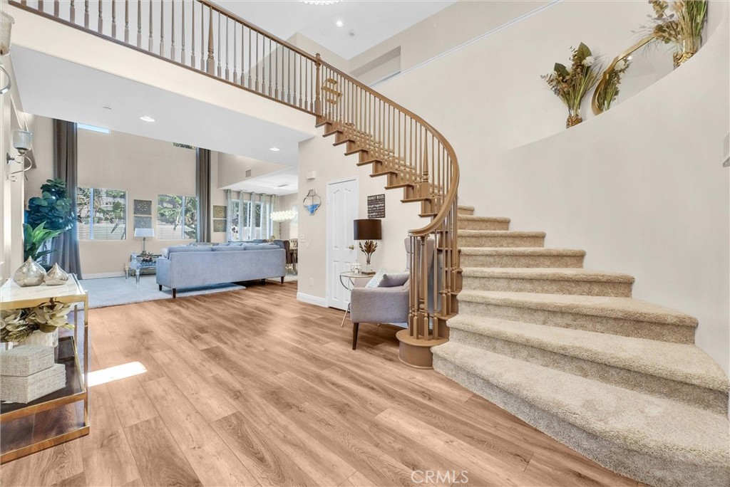 11499 Bridgeway Drive Riverside, CA 92505 - Photo 5 of 70 Entry