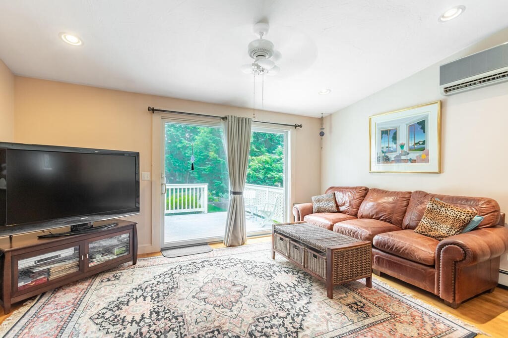 28 Daytona Road Lynn, MA 01904 - Photo 11 of 32 Gallery Image 11