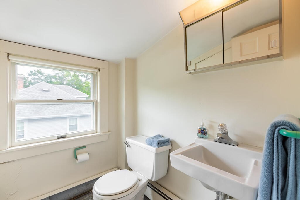 28 Daytona Road Lynn, MA 01904 - Photo 22 of 32 Gallery Image 22