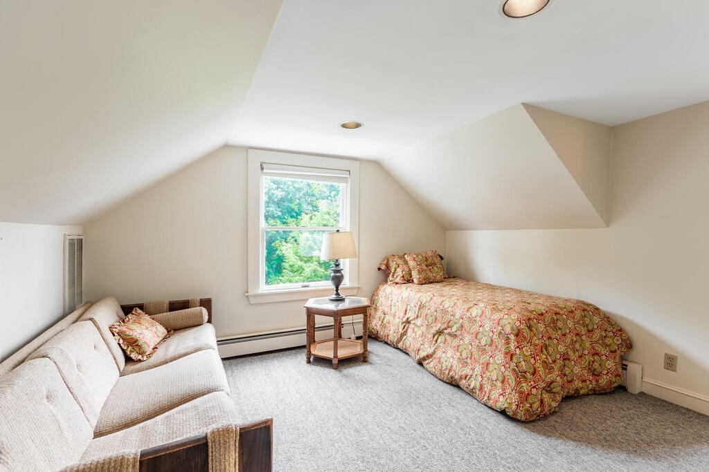 28 Daytona Road Lynn, MA 01904 - Photo 23 of 32 Gallery Image 23