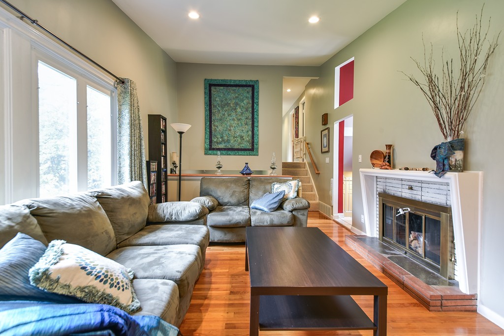 10 Merriam Road Framingham, MA 01701 - Photo 3 of 22 Gallery Image 3