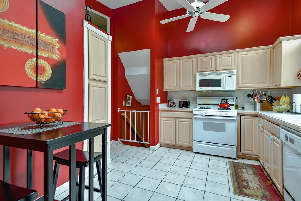 10 Merriam Road Framingham, MA 01701 - Photo 7 of 22 Gallery Image 7