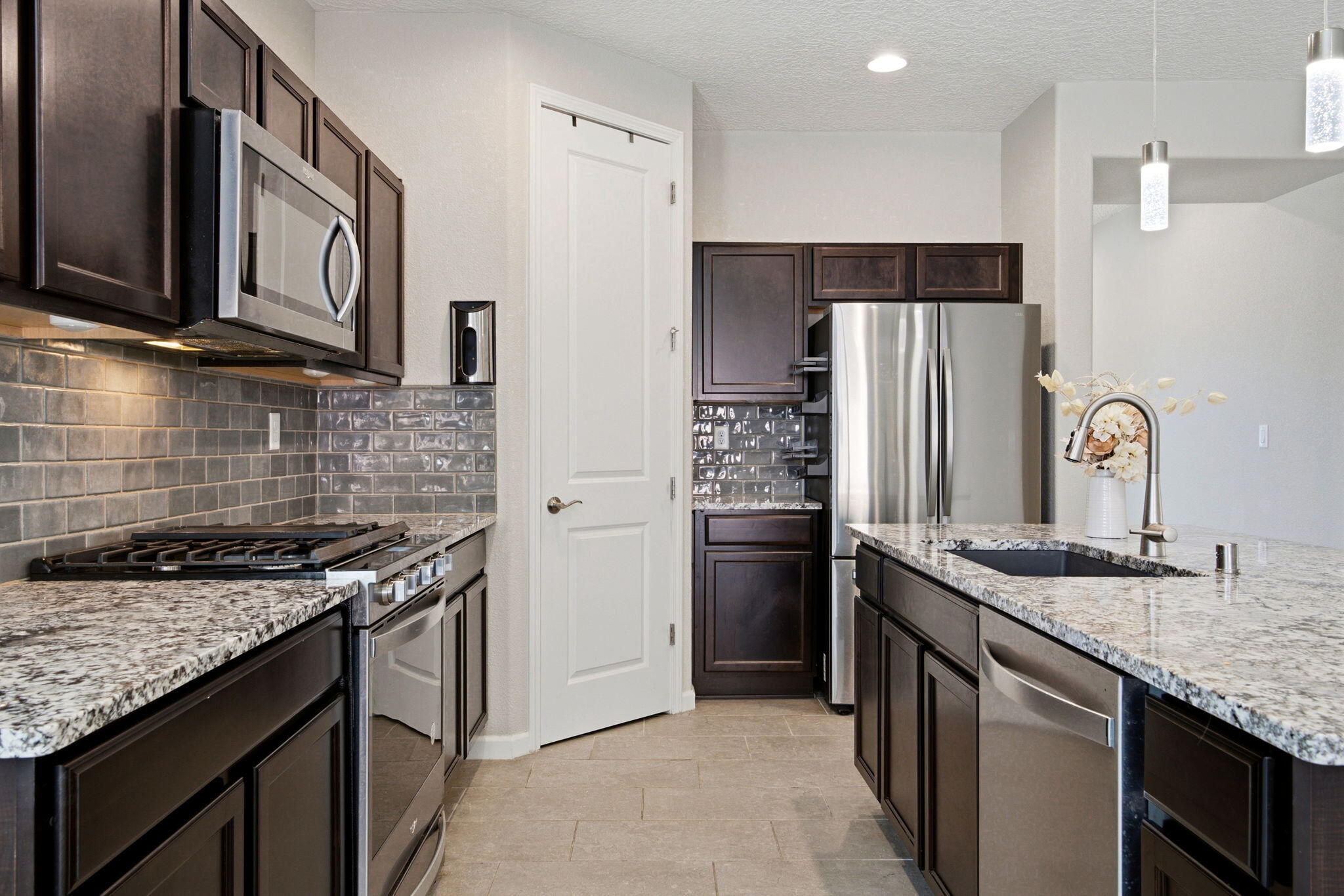 3106 Allyson Way Northeast Rio Rancho, NM 87144 - Photo 11 of 42 Gallery Image 11