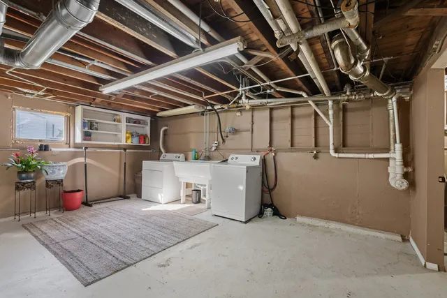 $310,000 | 1514 North Harrison Street, Algonquin, IL 60102