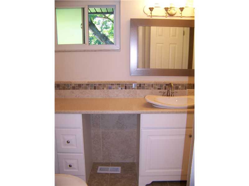 7349 Griffith Road Indianapolis, IN 46227 - Photo 15 of 24 Gallery Image 15