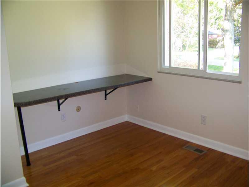 7349 Griffith Road Indianapolis, IN 46227 - Photo 17 of 24 Gallery Image 17