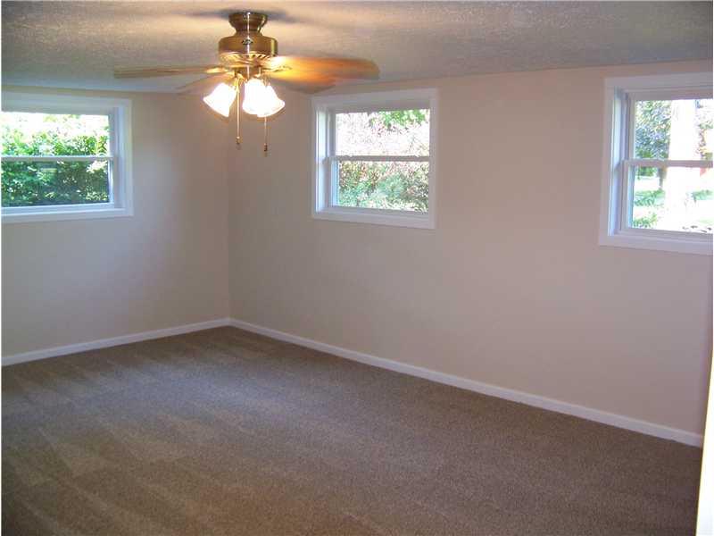 7349 Griffith Road Indianapolis, IN 46227 - Photo 22 of 24 Gallery Image 22