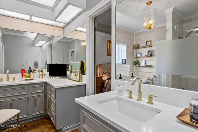 $315,000 | 819 West Deerfield Drive, Canton, MS 39046