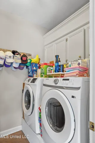 $315,000 | 819 West Deerfield Drive, Canton, MS 39046