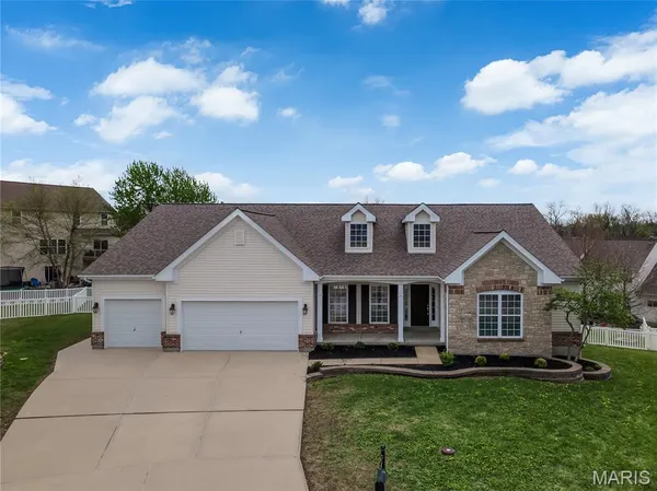 $575,000 | 18 Bayberry Meadows Court, O'Fallon, MO 63366