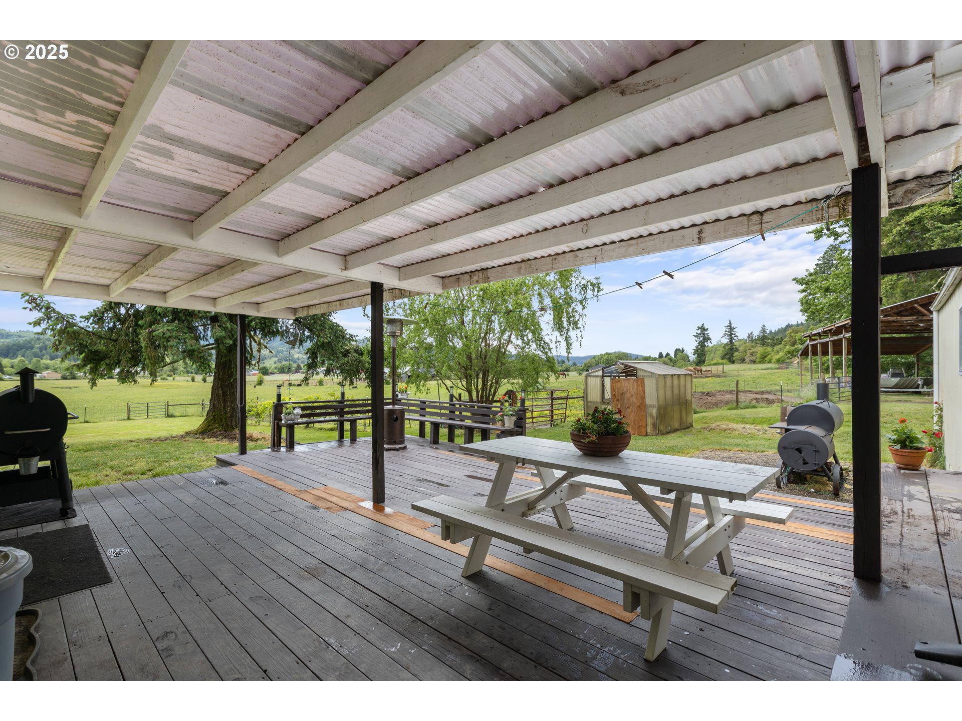 1175 Northside Road Sutherlin, OR 97479 - Photo 36 of 48 Deck