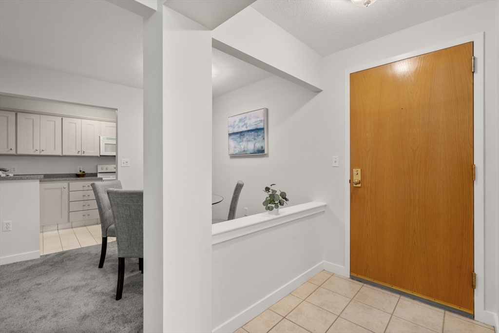 273 Cambridge Road, Unit 101 Woburn, MA 01801 - Photo 3 of 28 Gallery Image 3