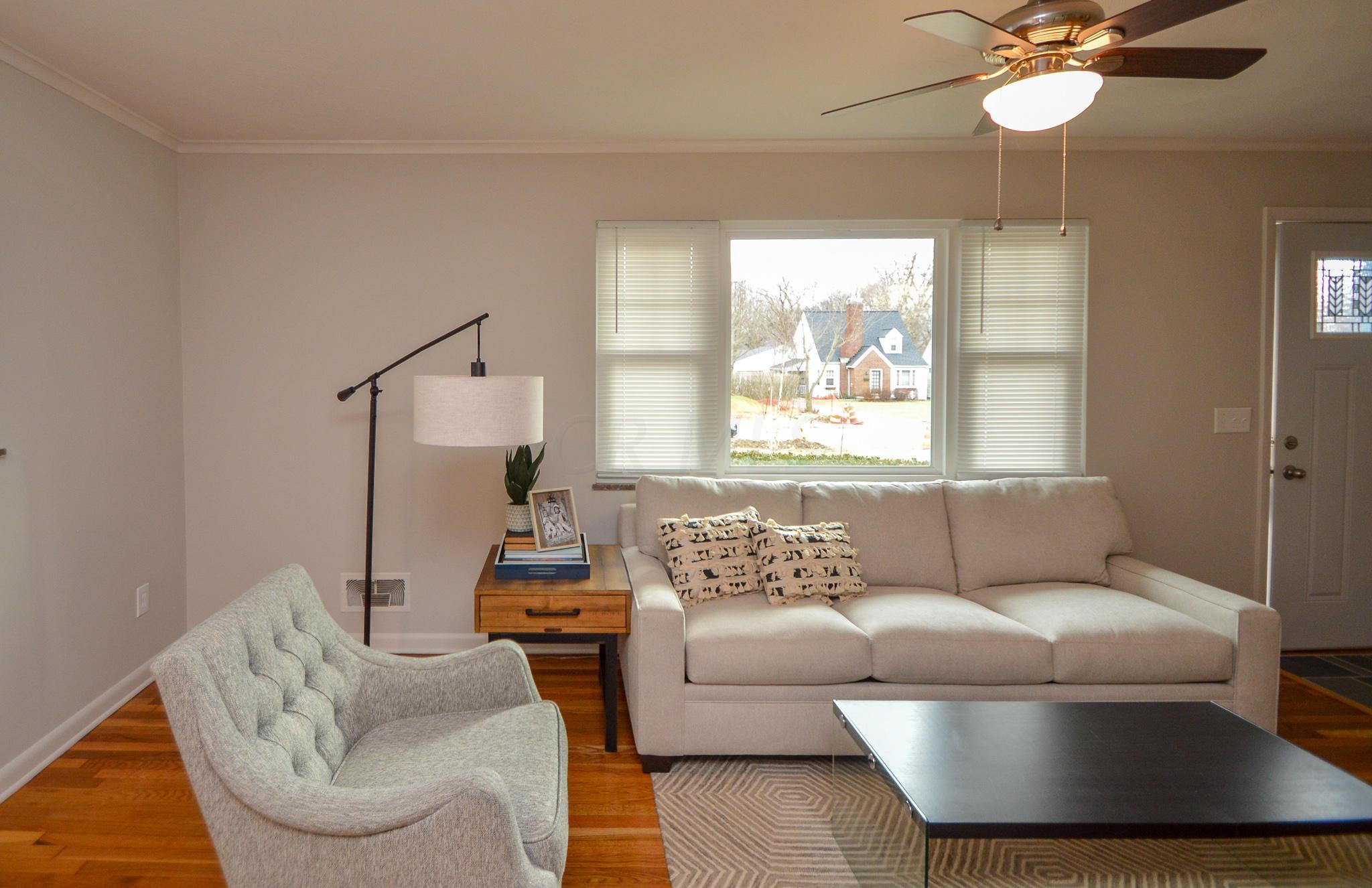 582 Garden Road Columbus, OH 43214 - Photo 3 of 18 Gallery Image 3