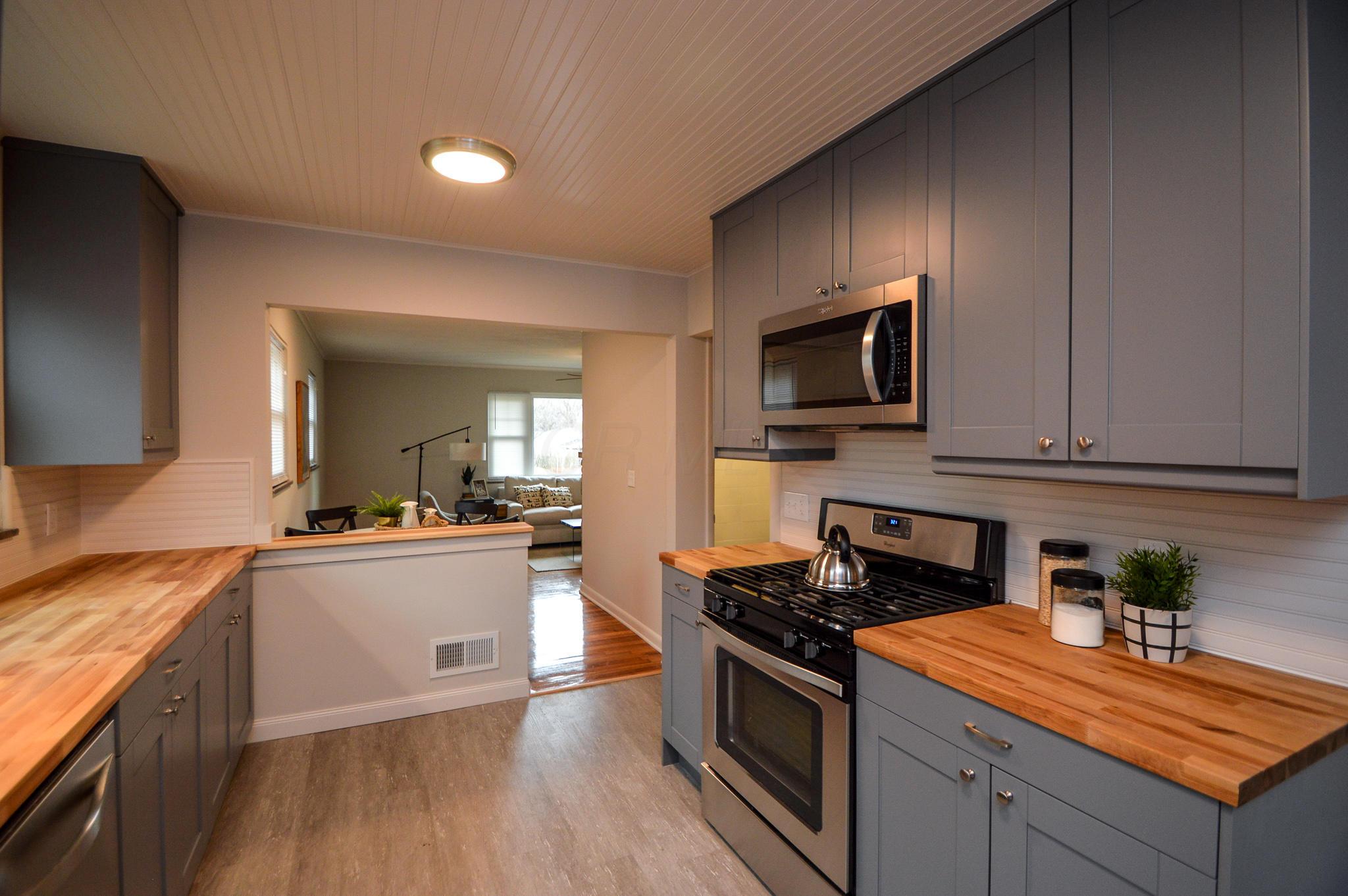 582 Garden Road Columbus, OH 43214 - Photo 7 of 18 Gallery Image 7