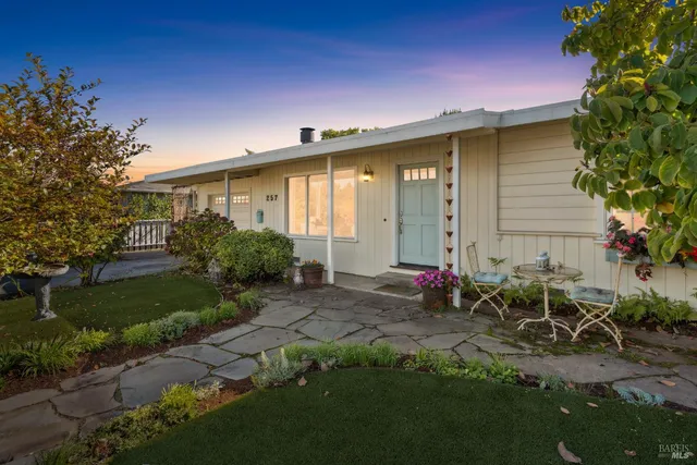 $1,100,000 | 257 Perkins Street, Sonoma, CA 95476